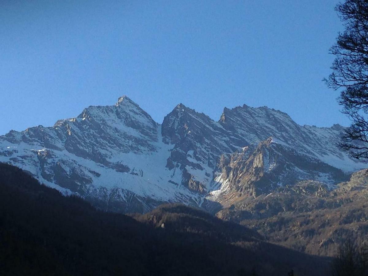 La Casetta Nel Cuore Del Parco Locana Bagian luar foto